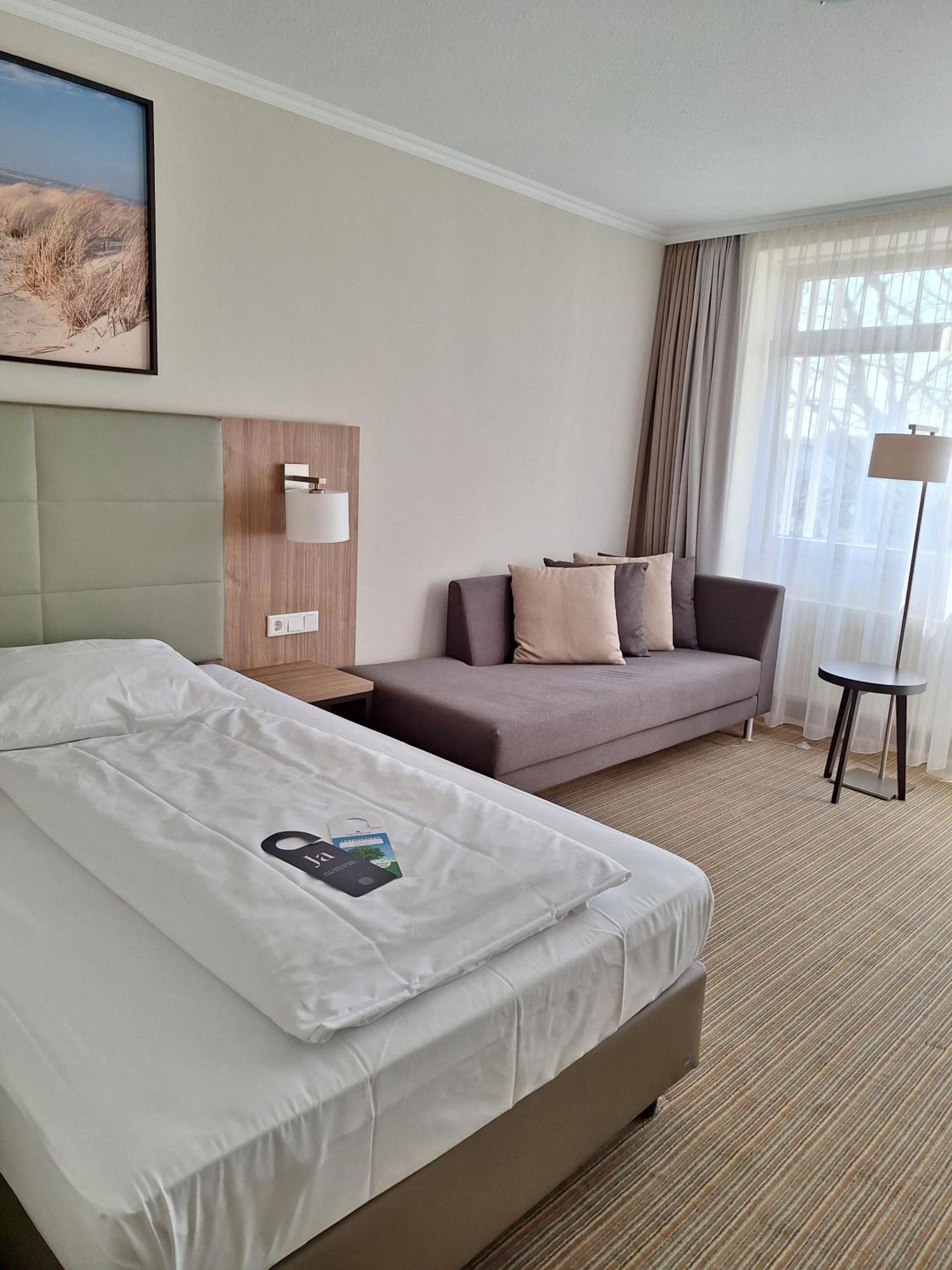 Upstalsboom Parkhotel Эмден Экстерьер фото